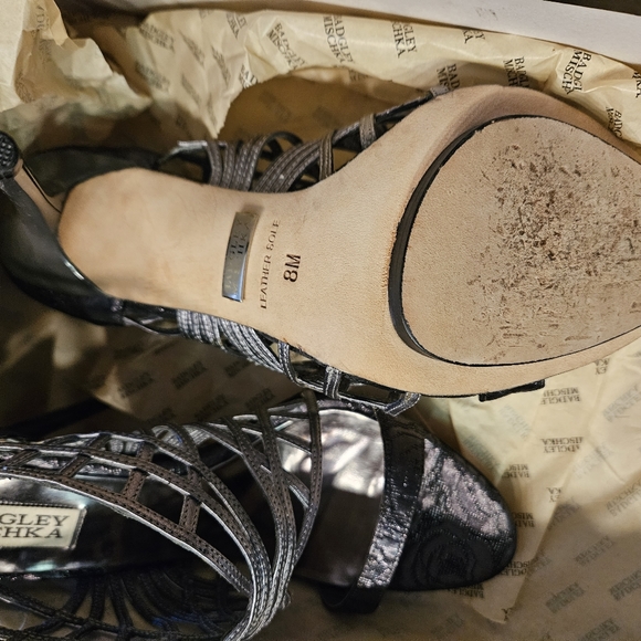 Badgley Mischka stiletto heel lace high heels. - Picture 9 of 10